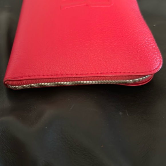 Dior Cosmetic Bag- Red - Picture 3 of 9